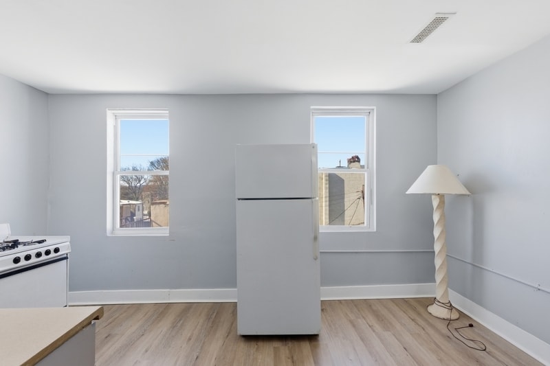 Building Photo - 546 N Fulton Ave