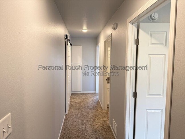 Building Photo - 808 7th Ave S