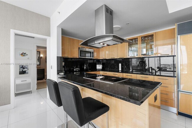 Building Photo - 6899 Collins Ave