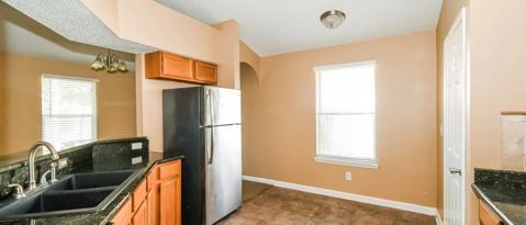 Building Photo - 12290 Cobblefield Cir N