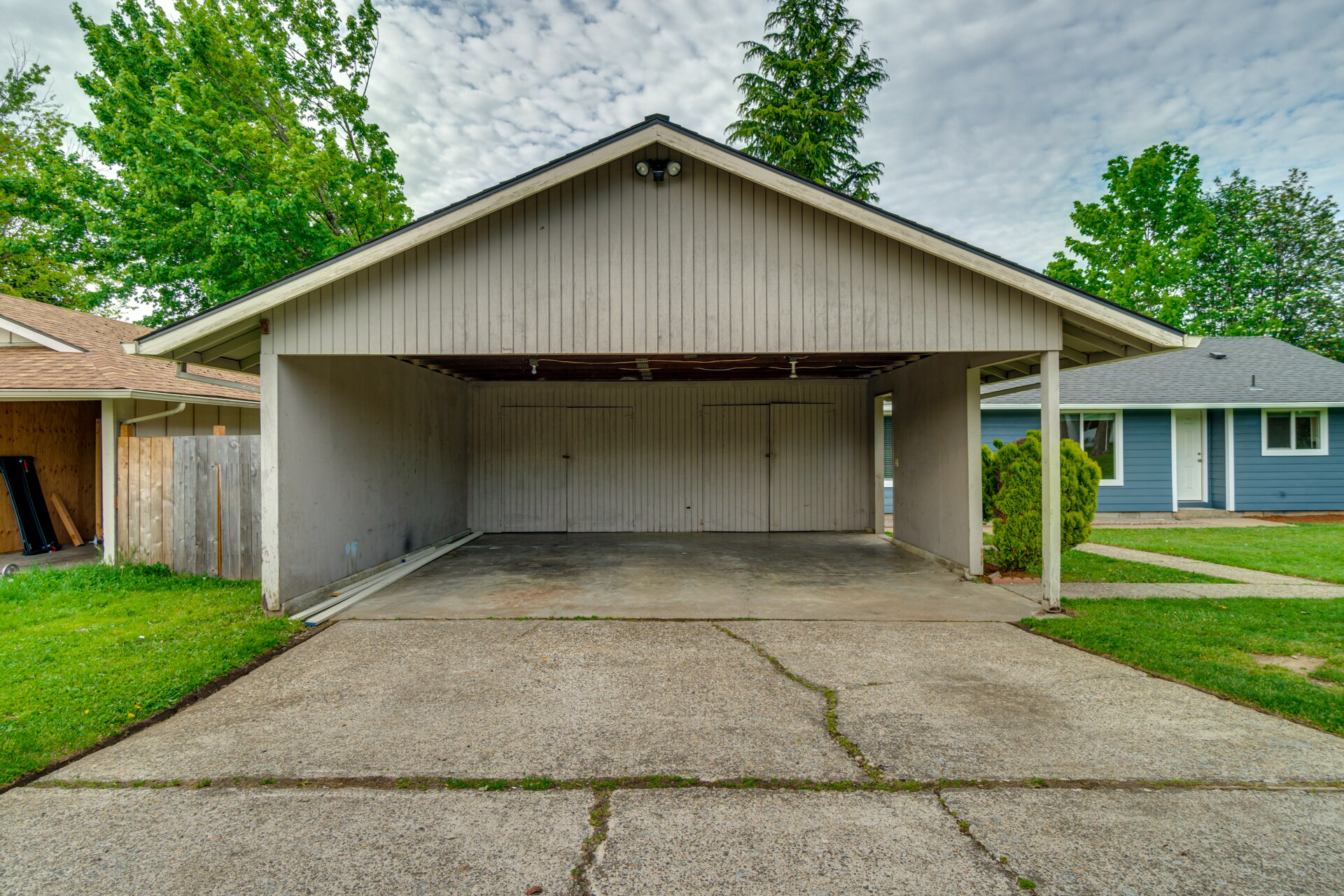Building Photo - 20901 SE Morrison St