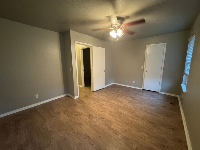 Building Photo - Cute 3 bed 2 bath in Broken Arrow