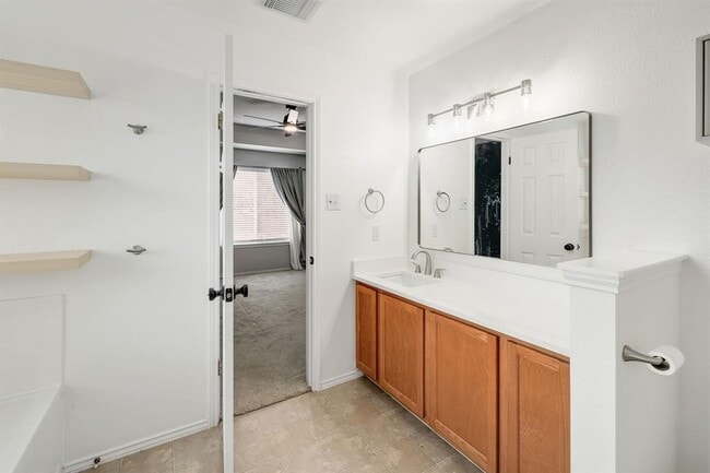 Building Photo - 6212 Speyside Dr