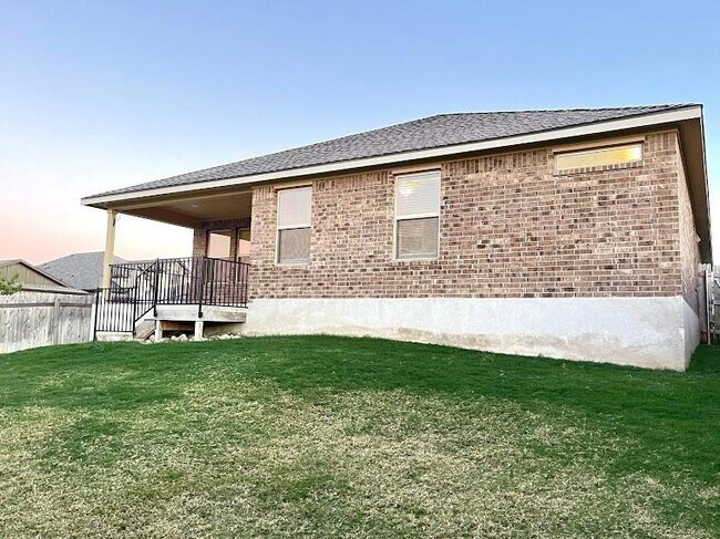 Building Photo - 1629 Dubiel Dr