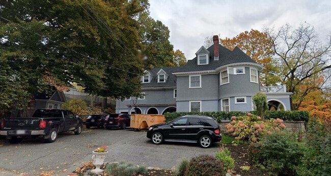 Building Photo - AVAILABLE FOR RENT!!! Well maintained 1 Be...