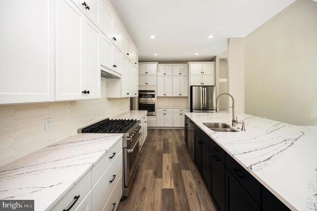 Building Photo - 44 Deep Crk Cir