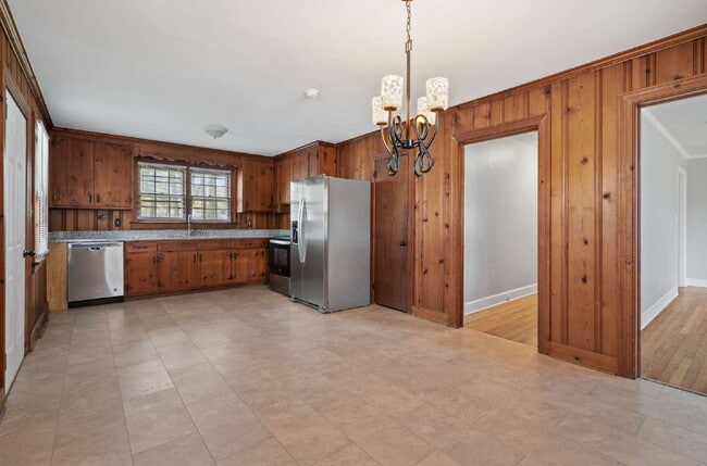 Building Photo - Charming 3-Bed Ranch-Style Home in the Heart of Wilson