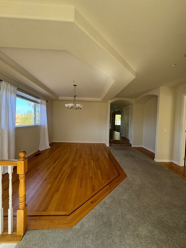 Building Photo - Ocean view home on the hill in Santa Cruz!