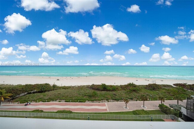 Building Photo - 5601 Collins Ave