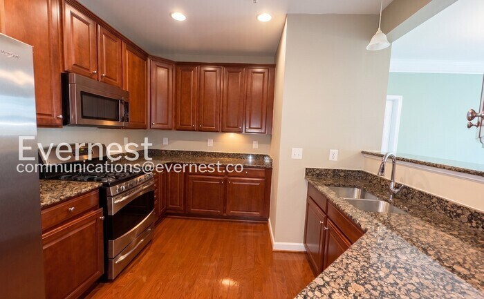 Building Photo - 701 Cobblestone Blvd