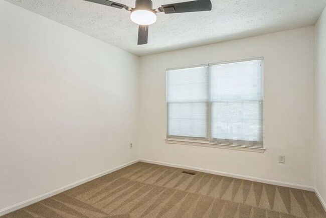 Building Photo - 6047 Red Wolf Pl