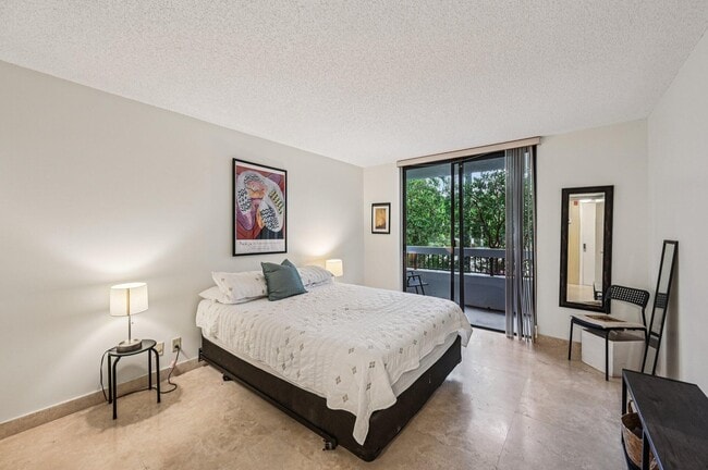 Building Photo - 23200 Camino Del Mar