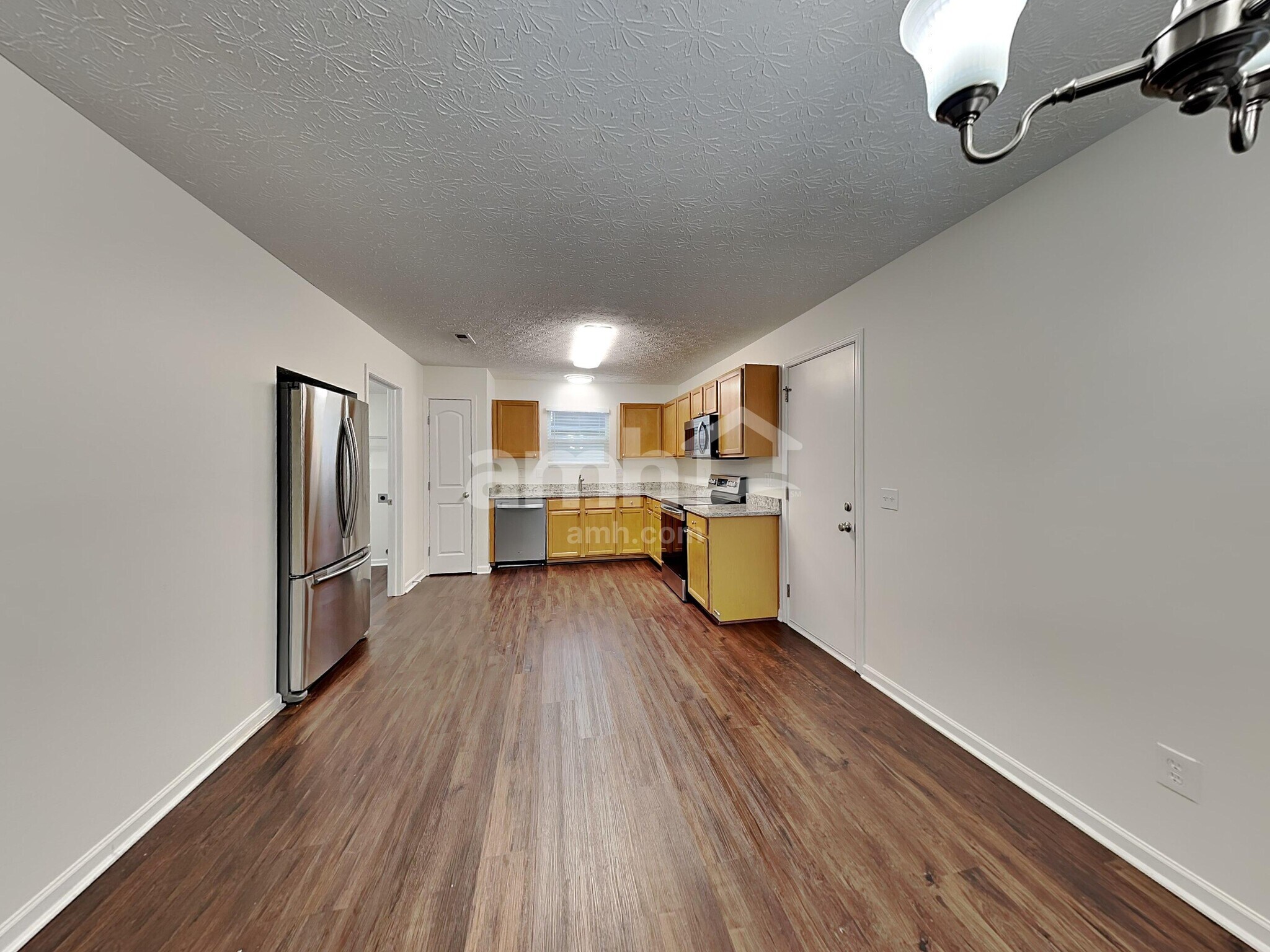 Building Photo - 1395 Ithaca Dr