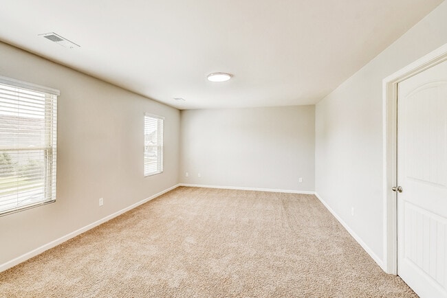 Building Photo - 217 Addison Dr