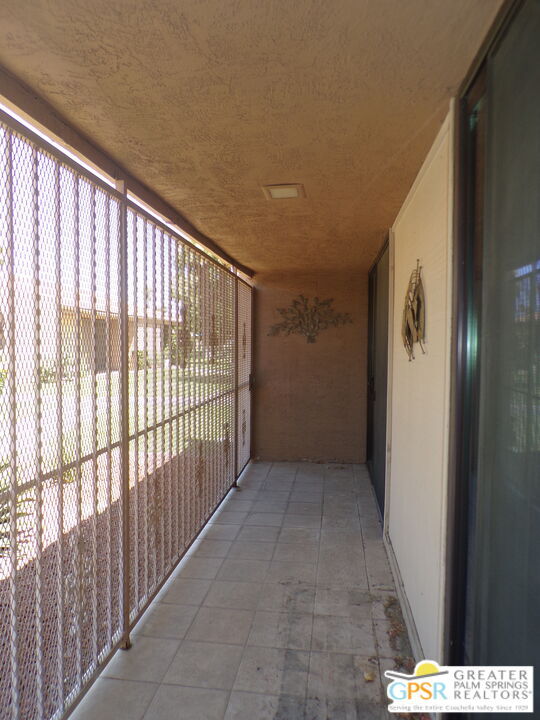 Building Photo - 2559 Whitewater Club Dr
