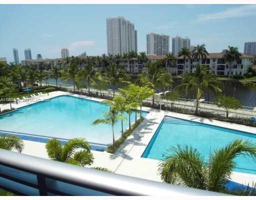 Building Photo - 2950 NE 188th St