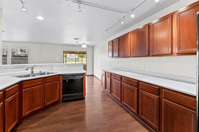 Building Photo - 5508 Tabby Cove