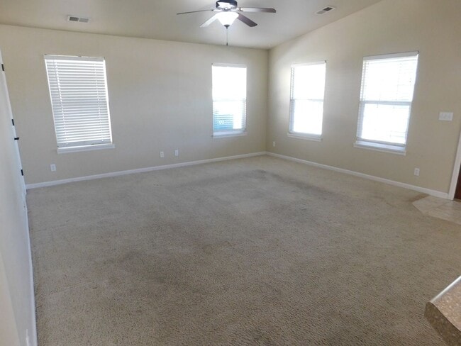 Building Photo - Ranch in Fruita