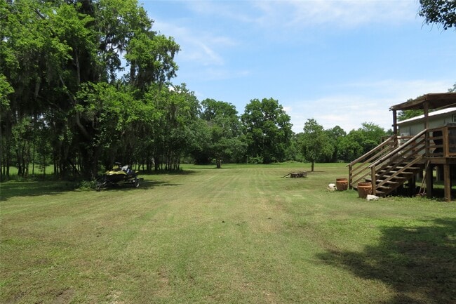 Building Photo - 177 White Oak Dr