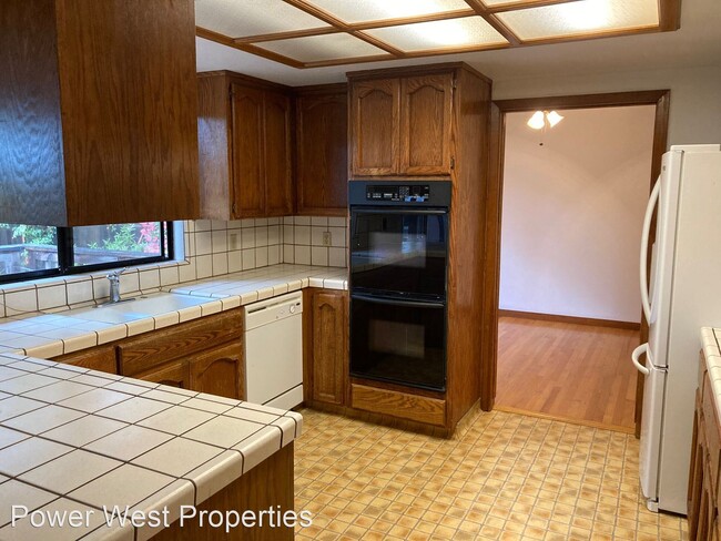 Building Photo - 3 br, 2 bath House - 219 Burlwood Drive