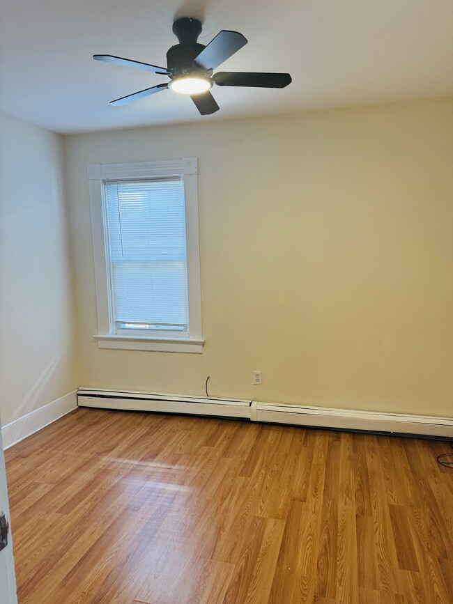 Bedroom - 105 Bowdoin St