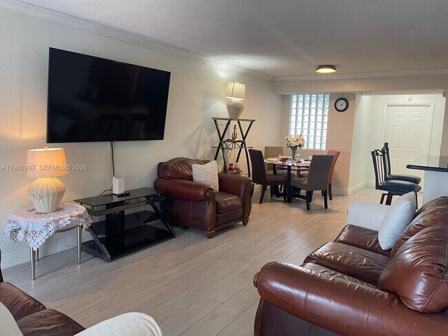 Building Photo - 150 NW 96th Ave