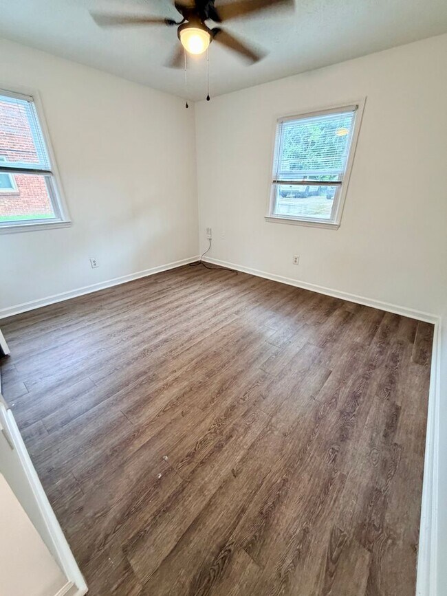 Building Photo - 3455 Pimlico Pkwy