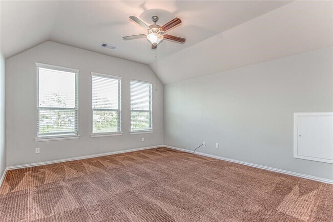 Building Photo - 17938 Fernwood Bend Dr