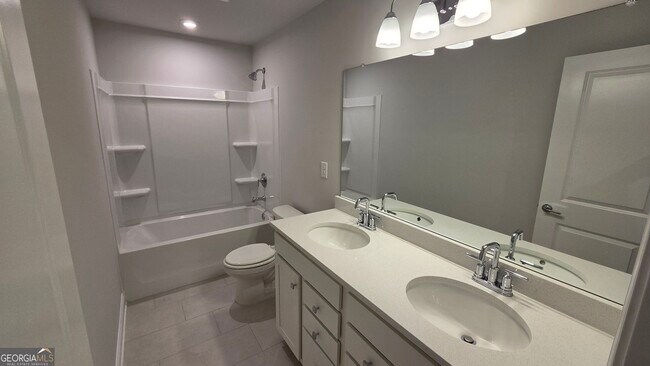 Building Photo - 521 Elkwood Ln
