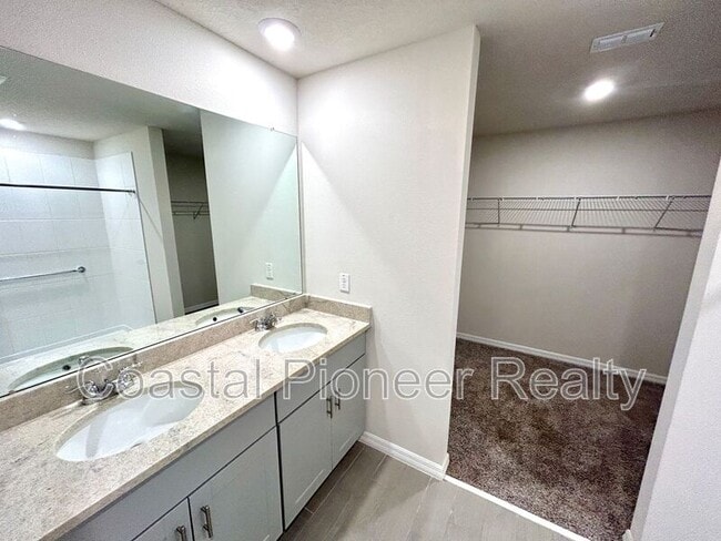 Building Photo - 34751 Telluride Ln