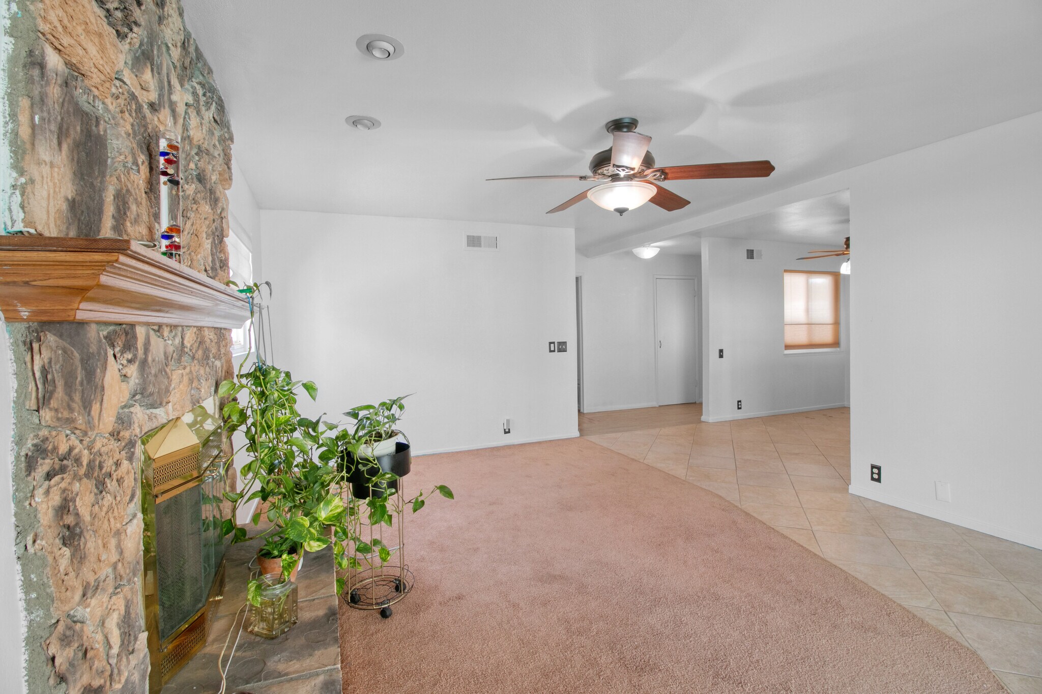 Building Photo - 1034 Thompson Ave N