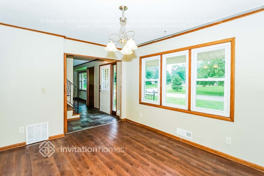 Building Photo - 5245 Triton Dr