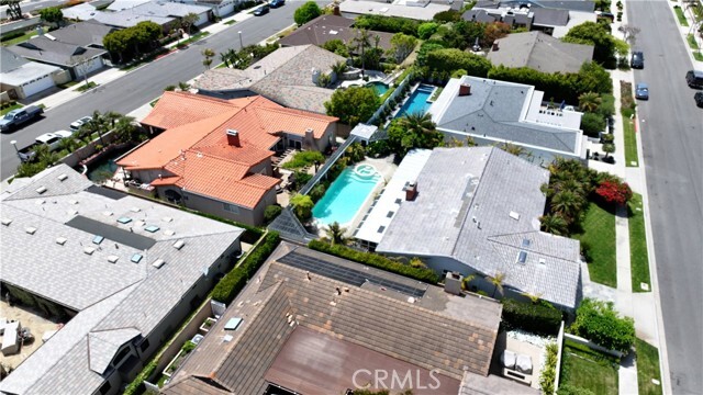Building Photo - 4621 Wayne Rd
