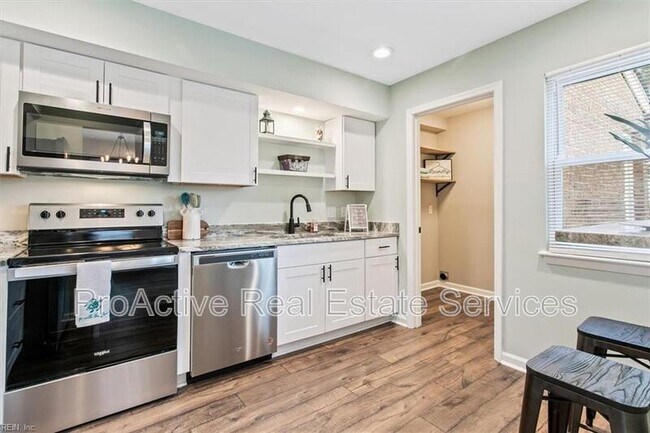 Building Photo - 623 Redhorse Lane