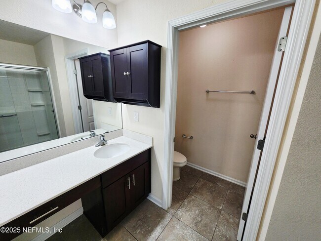 Building Photo - 99 Bush Pl