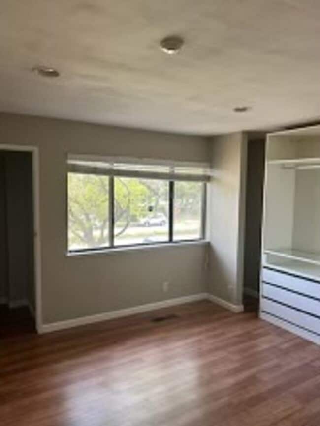 Building Photo - Advent - Tranquil Two Bedroom Condo W/ Patio & Two Assigned Parking Spaces!