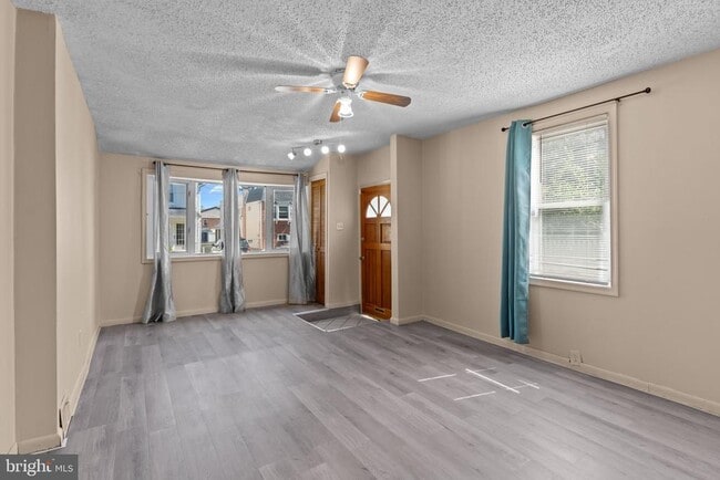 Building Photo - 129 Blake Ave
