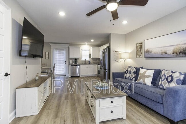 Building Photo - 143 Coral Breeze Dr