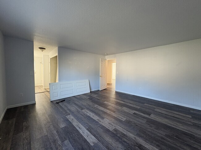 Building Photo - 12982 SW Kameron Way