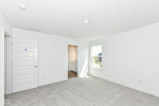 Building Photo - 5134 Golden Grv Dr