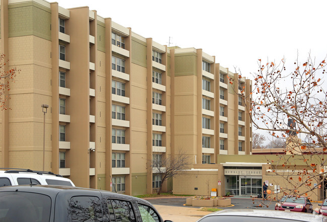 Building Photo - Hewgley Terrace