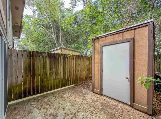 Building Photo - 3294 Nekoma Ln