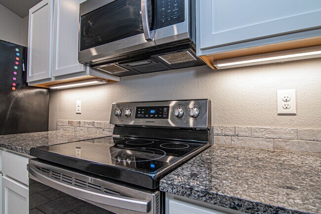 Building Photo - 2510 Outlaw Ct