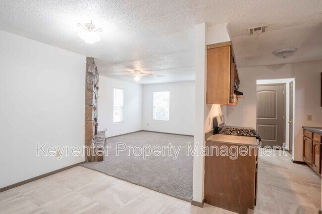 Building Photo - 4229 S 35th W Ave