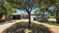Building Photo - 1028 Ellingson Ln