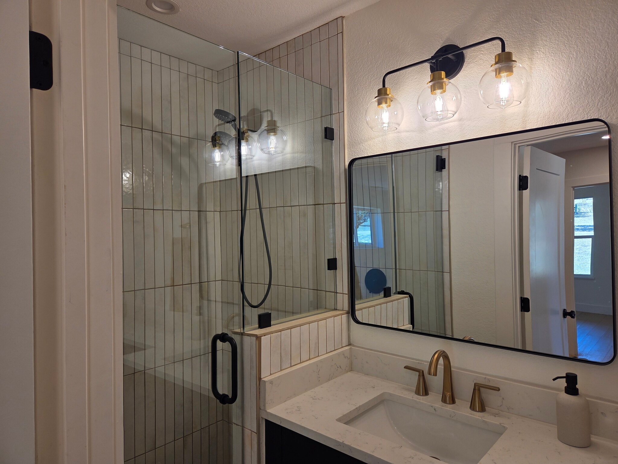 Custom tile shower - 10717 Deer Canyon Rd