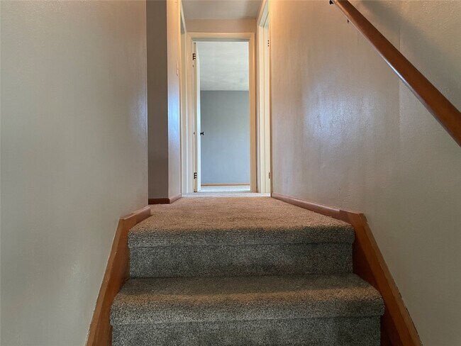 Building Photo - 524 Winston Dr