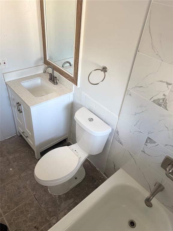 Building Photo - 4006 W Land Ave