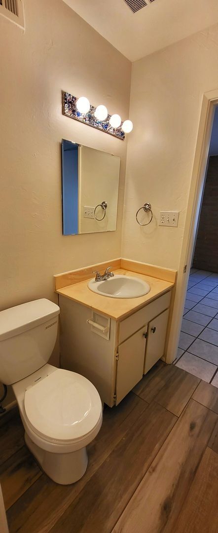 Building Photo - LOVELY CENTRAL PHOENIX TOWNHOME READY TO RENT!!!