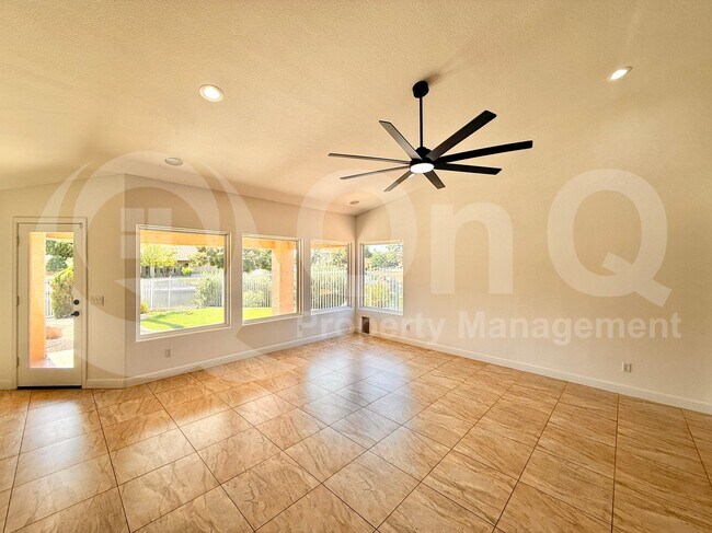Building Photo - 1625 W Gunstock Loop